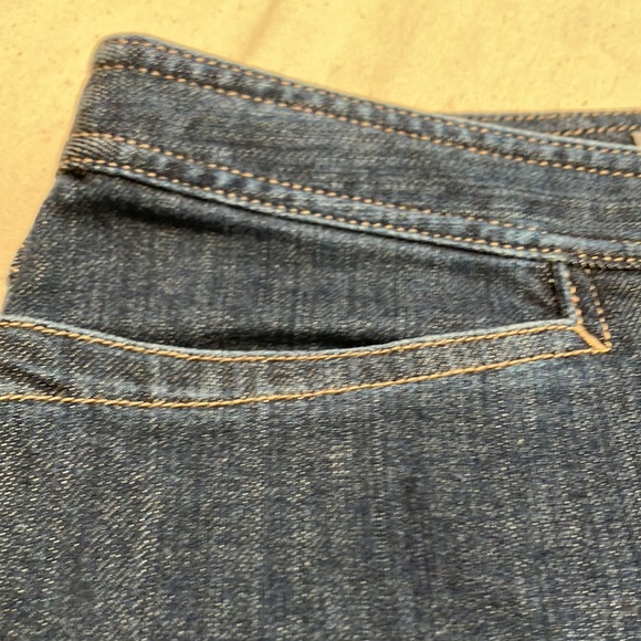 J JILL dkblue Jeans. Cuffed Capris, 12T tall. Genuine fit below the waist. Cute! - Picture 4 of 6